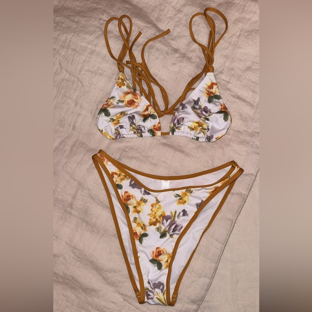 Heavy manners bikini